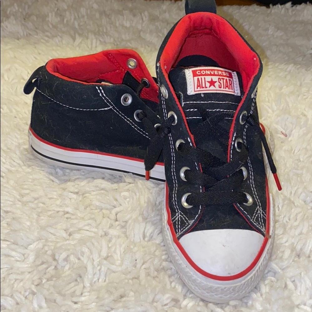 Boys converse